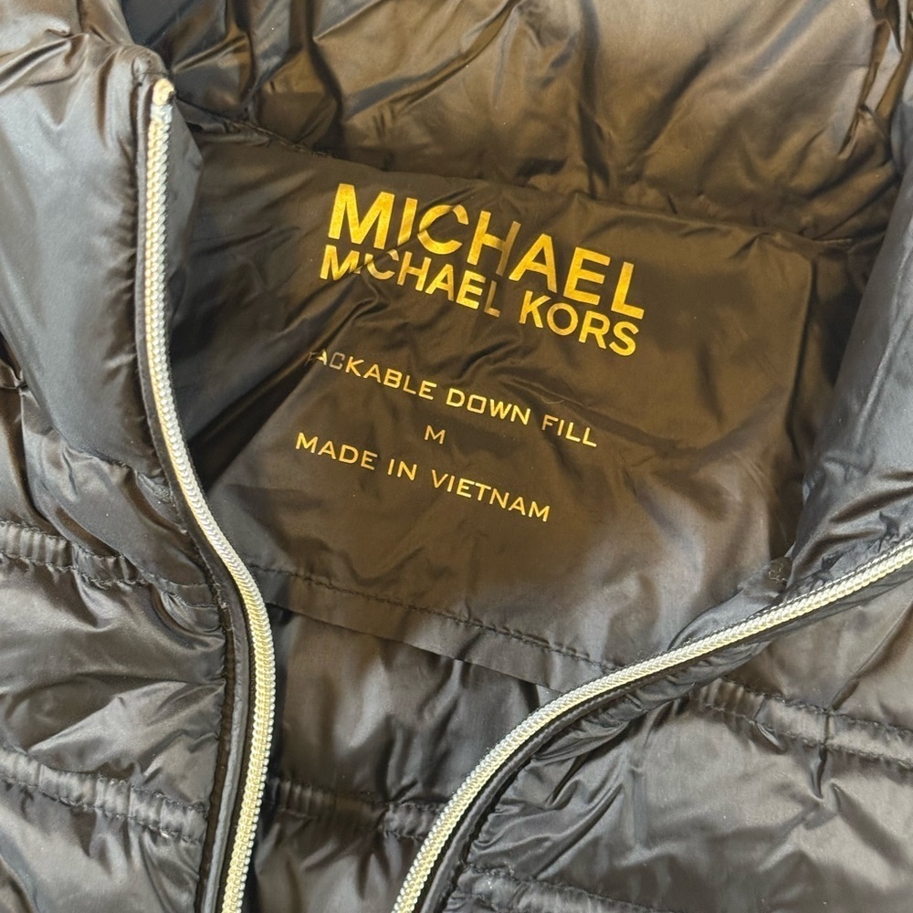 Michael Kors Packable Women's Black Down Fill Quilted Puffer Vest - Picture 2 of 10